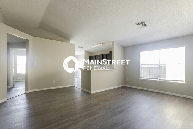 Photo - 4 Bedroom Pet-Friendly Home in Missouri Ci...