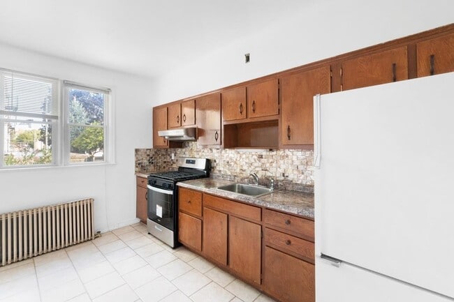 Photo - 182 Avenue F Unit 1