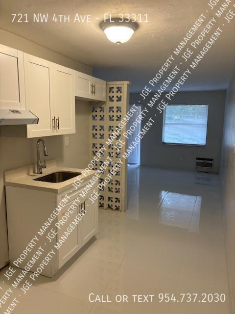Photo - 721 NW 4th Ave Apartment Unit FL 33311