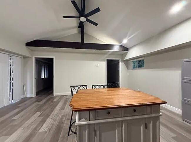 Photo - 681 Kenwood St Unidad 681