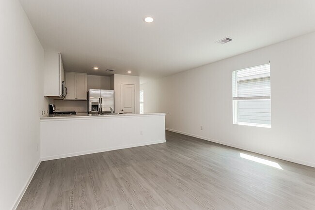 Photo - 1717 Lofty Cedar Ct