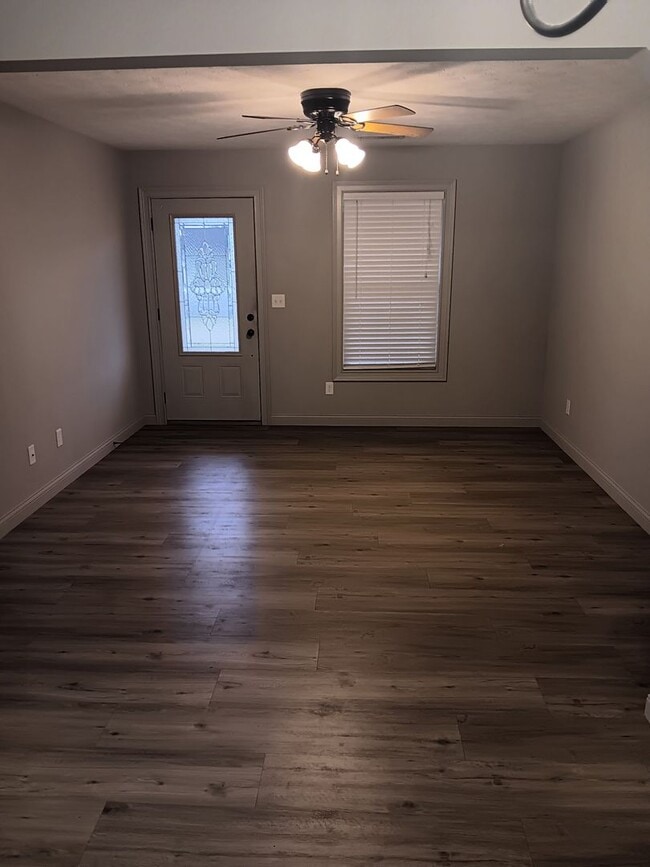 Photo - N 3rd Unit 2