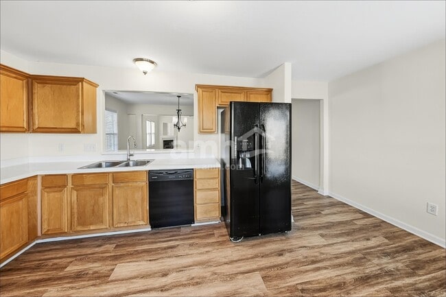 114 Elgin Ln