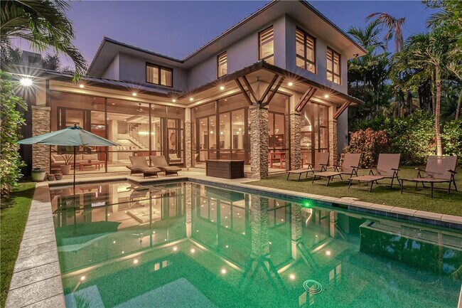 Photo - 404 NE 13th Ave