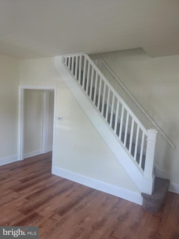 Photo - 215 Vernon St