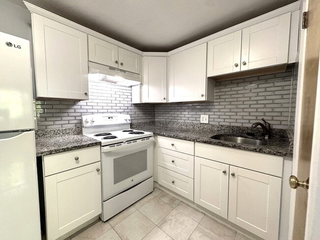 Photo - 580 Salem St Apartment Unit 8