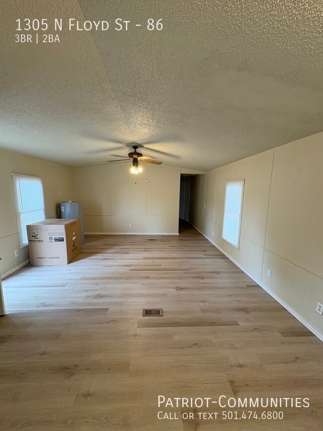 Photo - 1305 N Floyd St