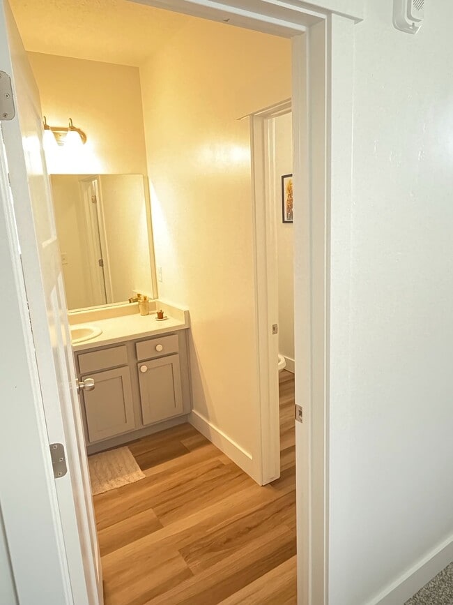 Photo - 699 N 380 W