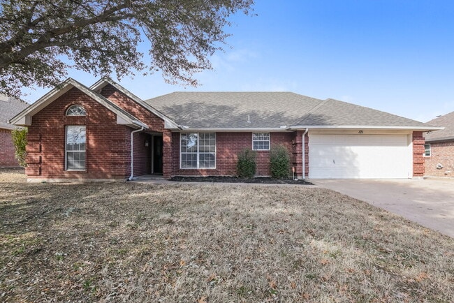 Building Photo - 121 Downwood Dr Rental