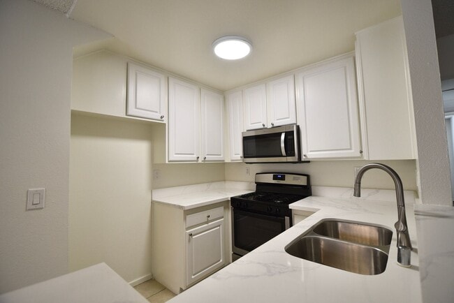 Photo - 21350 Unit 105