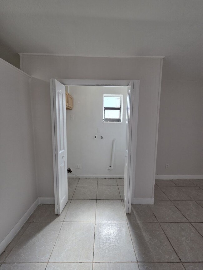 Photo - 2127 NW 7th St Unit 1