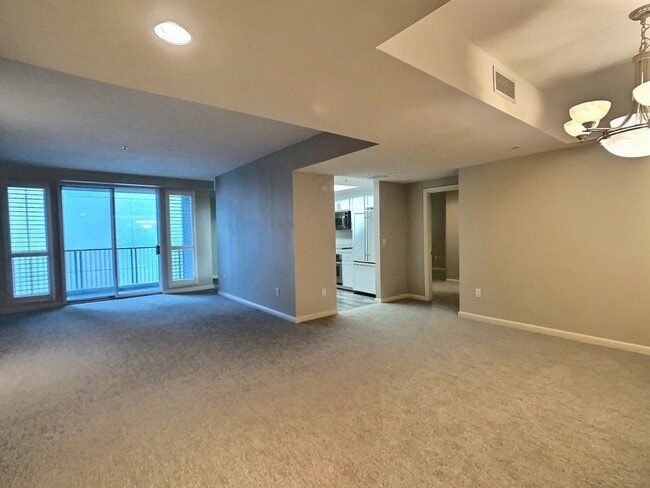 Building Photo - Huge 2 Bedroom/2 Bath Condo at Park Townsend in Downtown San Jose Unit 426