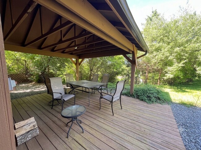 Photo - 103 Terrace View Dr