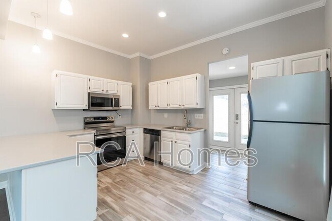 Photo - 1326 E Naomi St