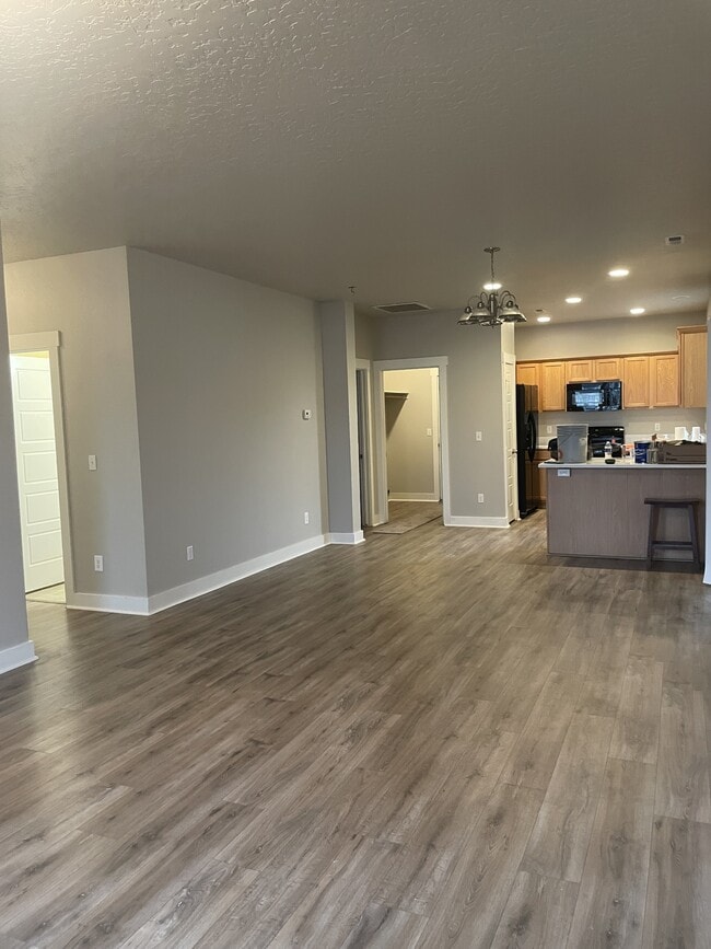 Photo - 447 N Baxter Way