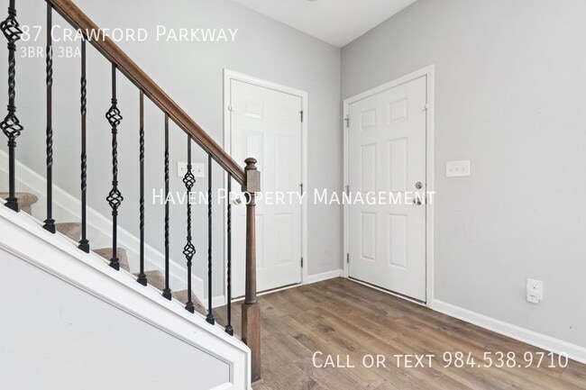 Photo - 87 Crawford Pkwy