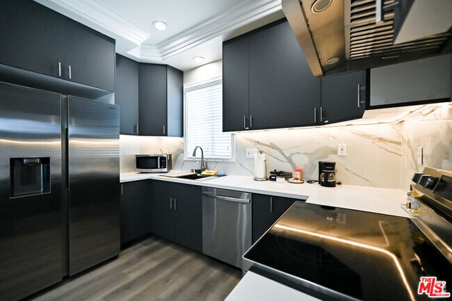 Building Photo - 2028 S Chapel Ave Unit C Rental