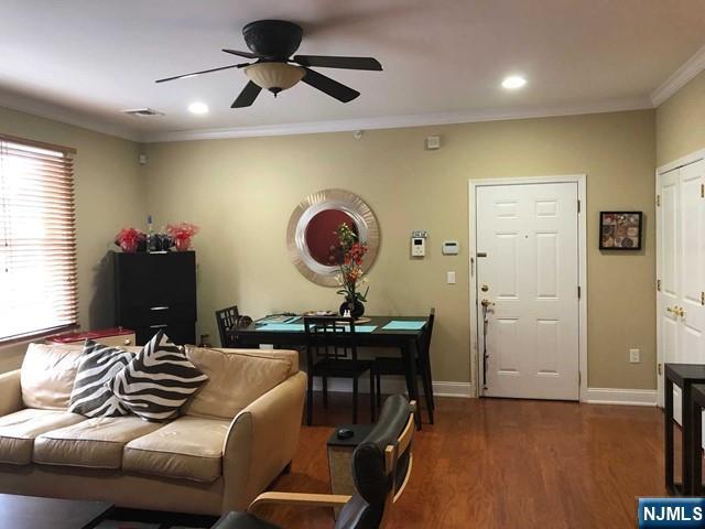 Photo - 14 Hemlock Lane