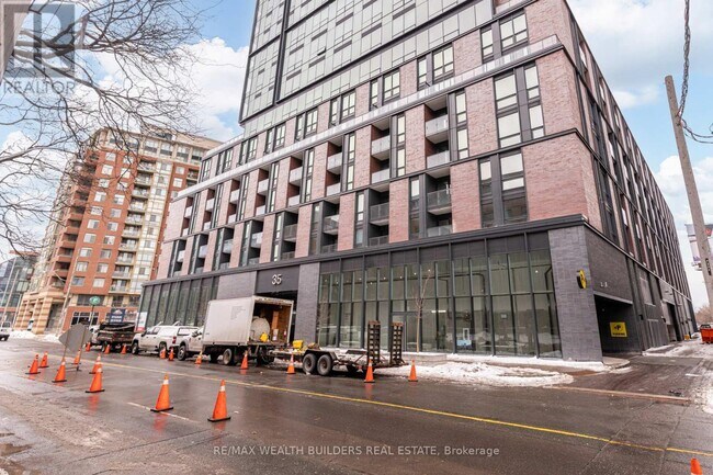 Photo - 35 Parliament St Unit 2604