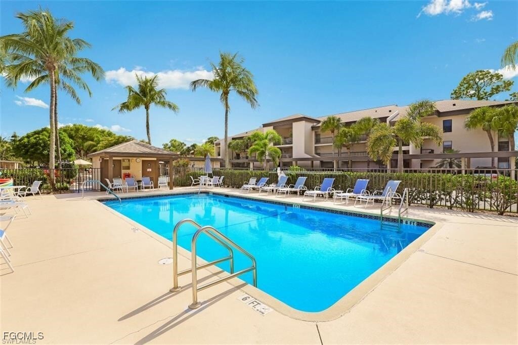 Photo - 5905 Trailwinds Dr Unit 824