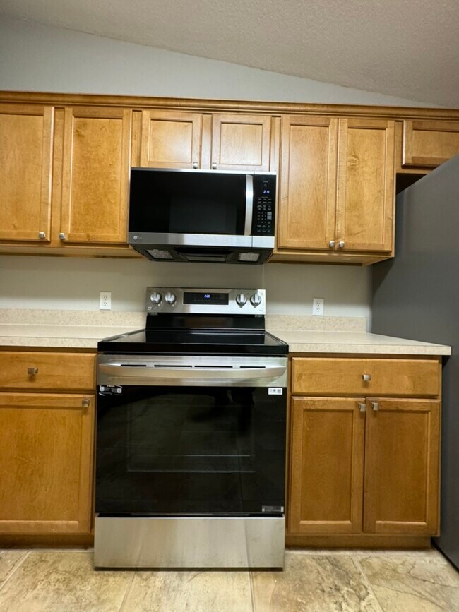 361 Del Monte Rd Townhome Townhome Rental in Sebastian FL