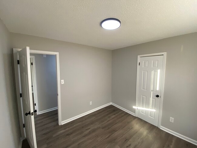 Photo - 3200 Northwynn Dr