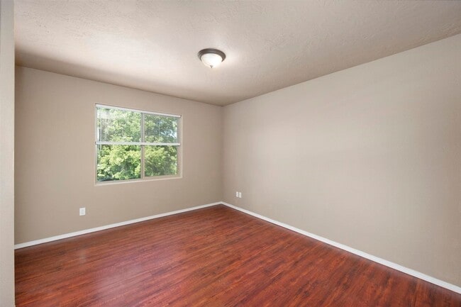 W Shannon Duplex - W Shannon Duplex Apartment Unit C