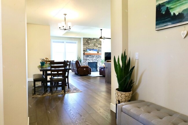 Photo - **Unfurnished** Single-level 3 BR-2BA Home with Mountain Views