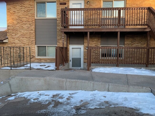 Beautiful 2 Bedroom 1 Bath Apartment Close... - Beautiful 2 Bedroom 1 Bath Apartment Close...