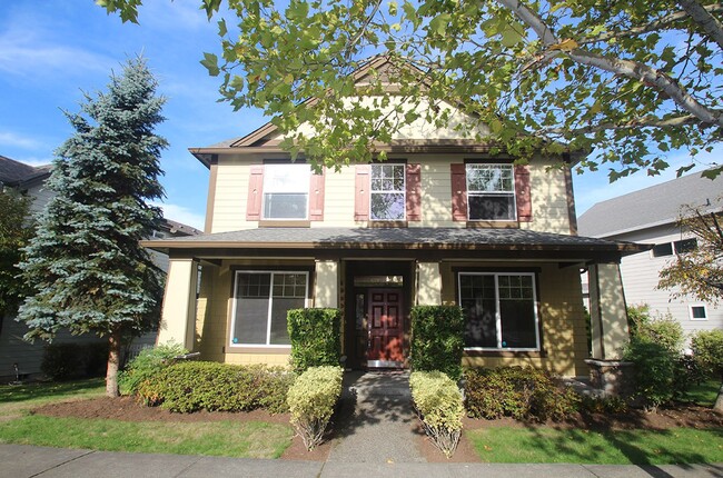 Building Photo - 4 BEDROOM REDMOND HOME FOR RENT WITH 2 CAR GARAGE!