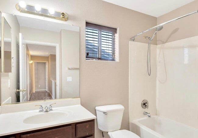 Photo - 3913 E Monona Dr