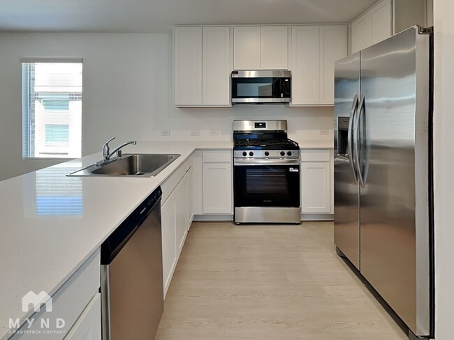 Photo - 2049 Belgian Dr