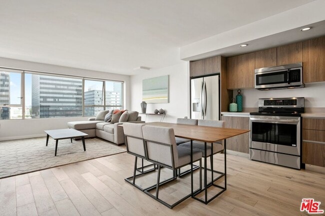 Photo - 3460 W 7th St Unit 1002