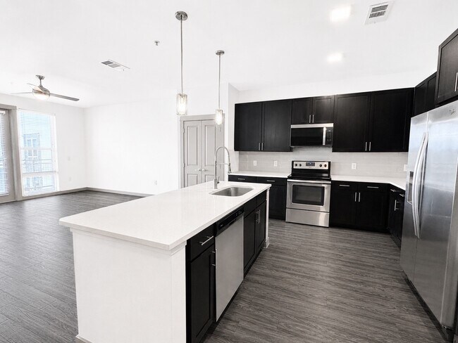 Photo - 1111 N Durham Dr Unidad 620