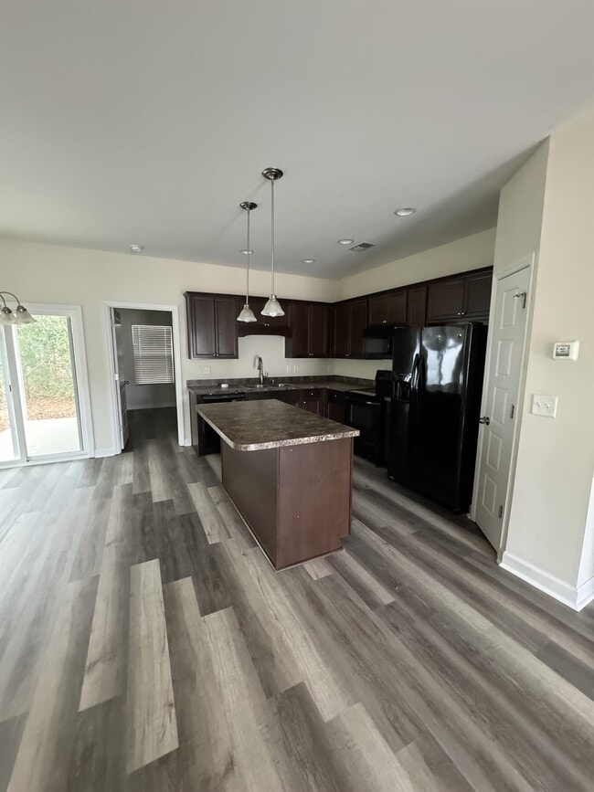 Photo - 6733 Wisteria Dr