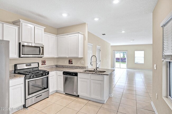 Photo - 365 Coastline Wy