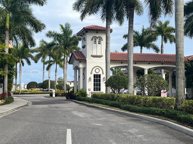 Photo - 4211 Napoli Lake Dr