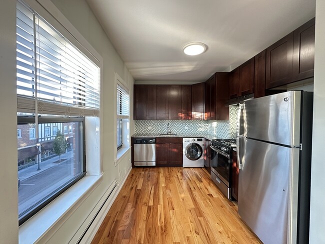 Photo - 822 Elm St Unit 603