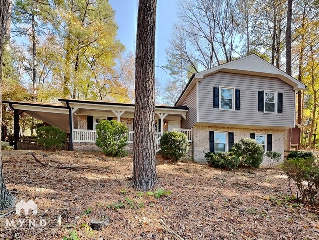 Building Photo - 108 Wellington Dr