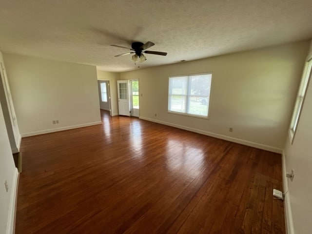 Photo - 3144 Evergreen Rd