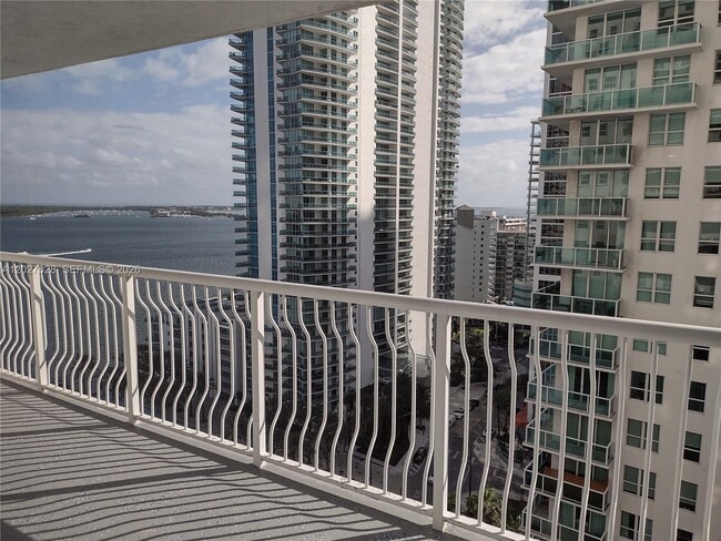 Photo - 1200 Brickell Bay Dr Unit 2005