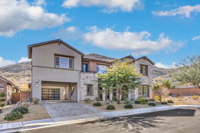 Building Photo - Exquisite 6-bed/ 6-bath residence nestled within the prestigious, guard-gated community of Revere...