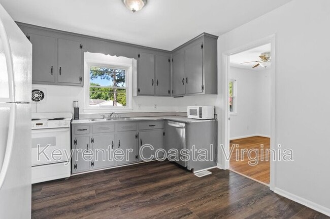 Photo - 1100 Wilson Rd