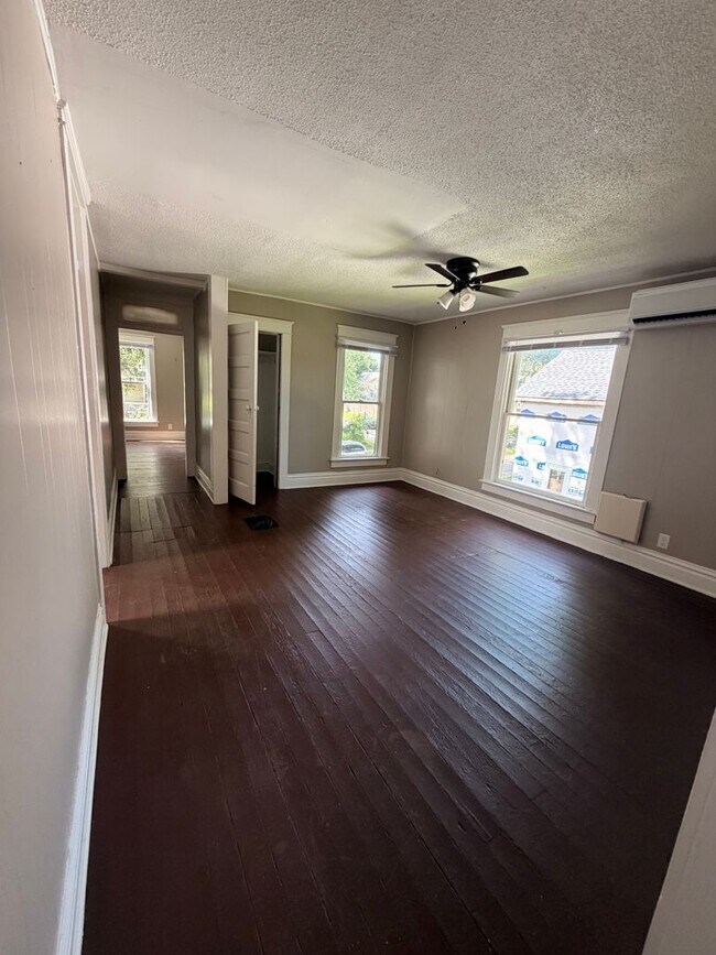Photo - 2411 Fox Ave Unit 2411-B