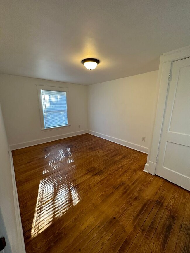 Photo - 707 Mansfield Ave Unit Apt. B