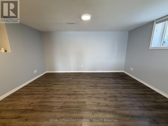 Photo - 198 Edgehill Dr