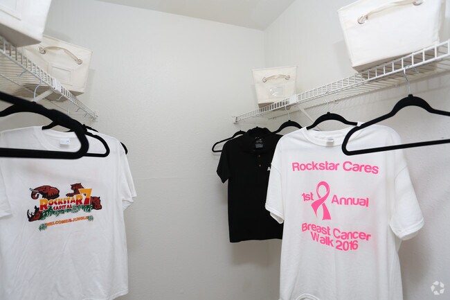 1 hab, vestidor - Bender Hollow