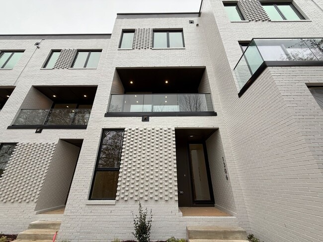 Building Photo - Luxurious New Construction 4BD, 2.5BA Raleigh Townhome with a Rooftop Terrace in a Prime Location...