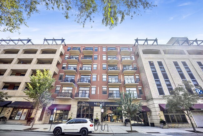 Building Photo - 1301 W Madison St Unit 618