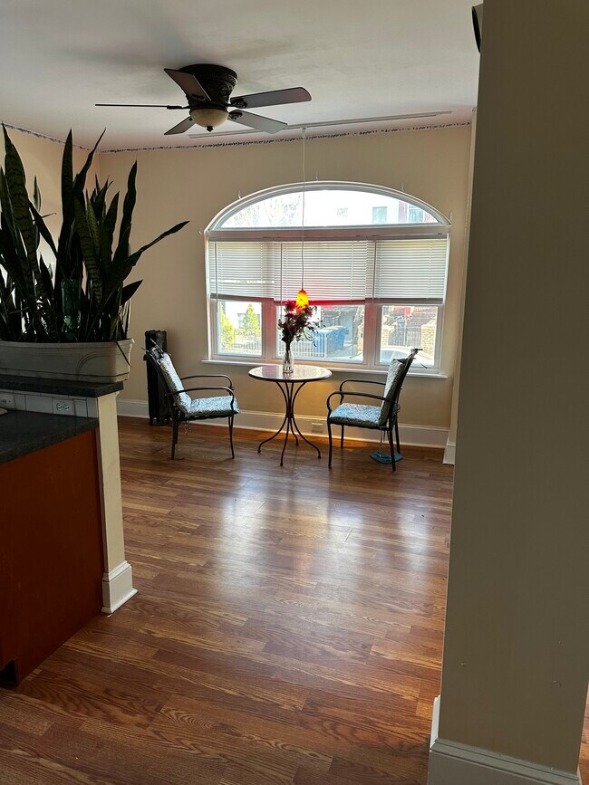 Photo - 1315 Park Rd NW